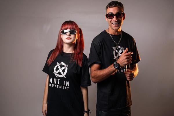 T - SHIRT ARTINMOVEMENT nera